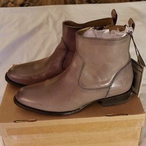Womens Frye Gray/Taupe booties sz 9